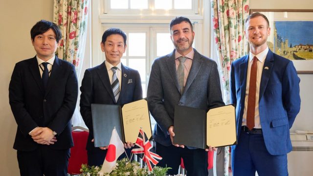 LR and FLOWRA to collaborate on floating offshore wind development